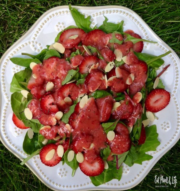 strawberry salad vinaigrette 1